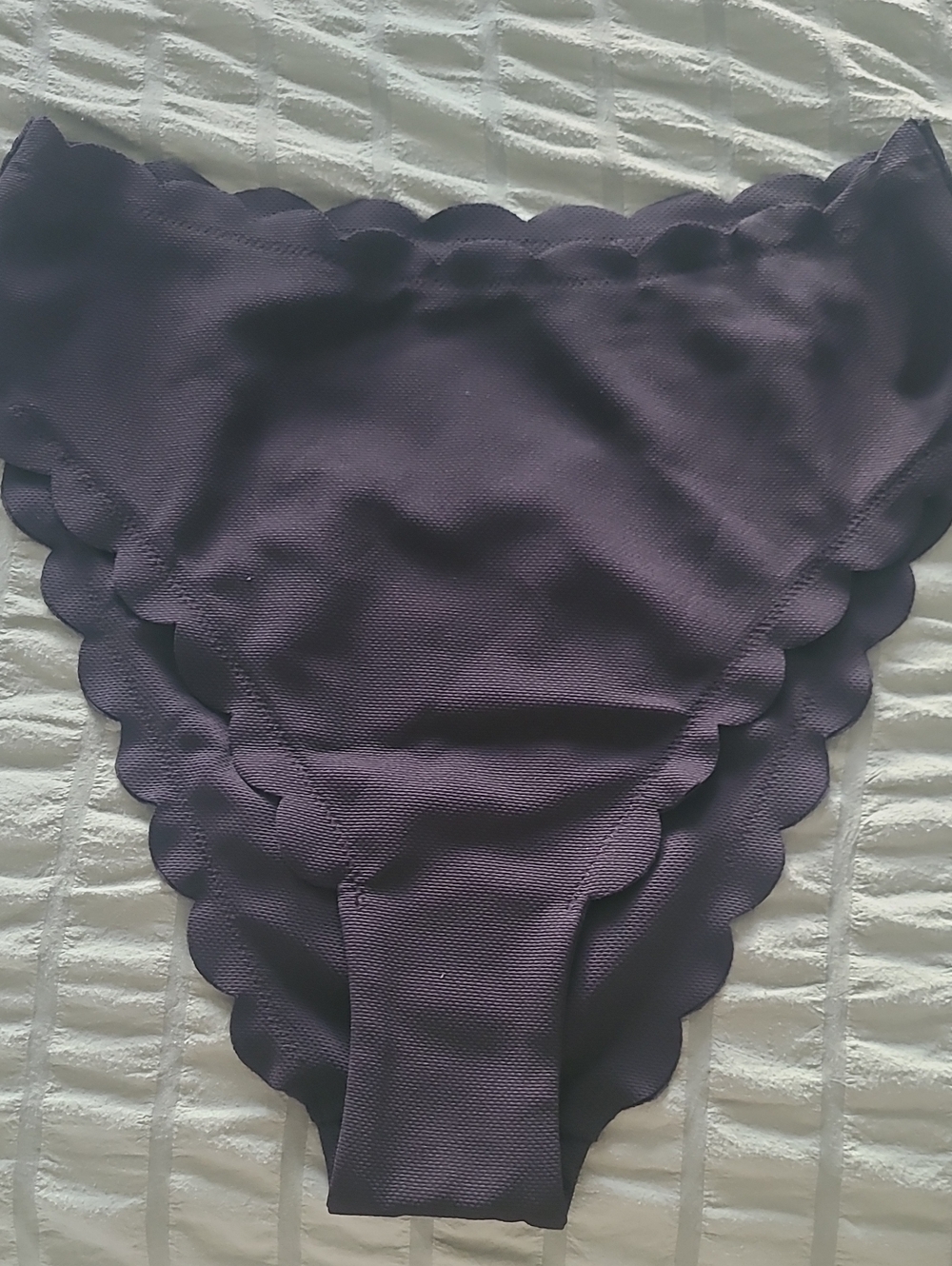 Women Scalloped Black Bikini Bottoms